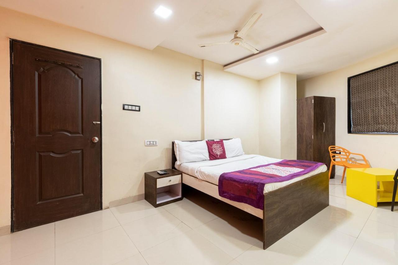 Hotel Girgoan Palace Mumbai Kültér fotó