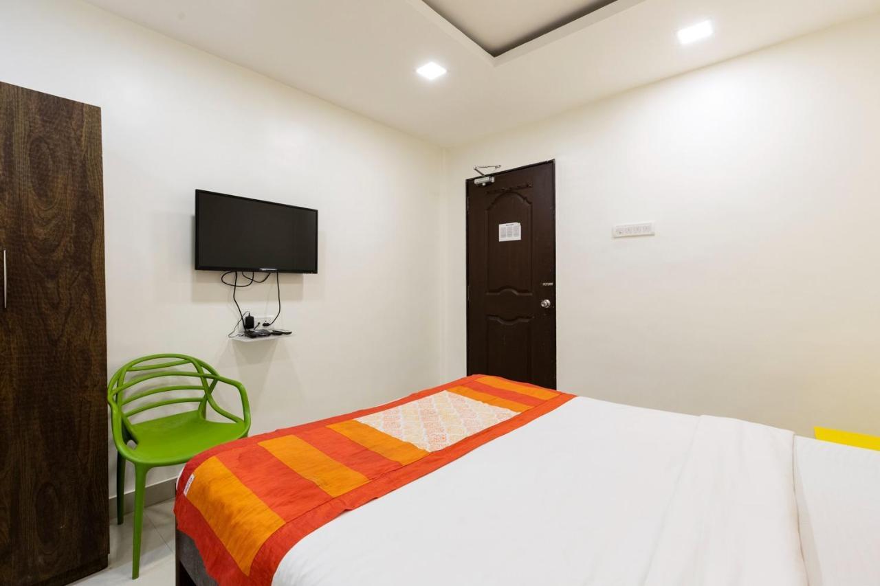 Hotel Girgoan Palace Mumbai Kültér fotó
